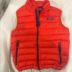 Patagonia Boys Vibrant Orange Small 7-8 Puffer Vest